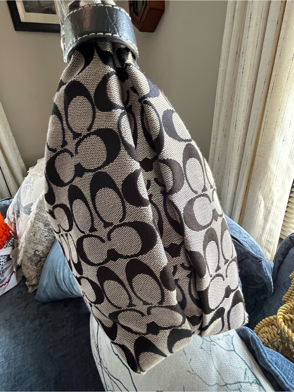 Coach Vintage Y2K Signature Hobo Shoulder Bag, EUC like New 🩶🖤 - Picture 12 of 13